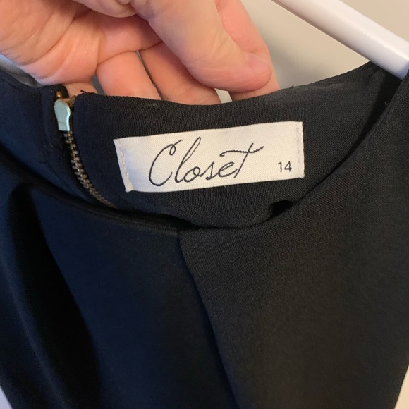 Closet black cocktail dress with lace trim - Picture 3 of 4